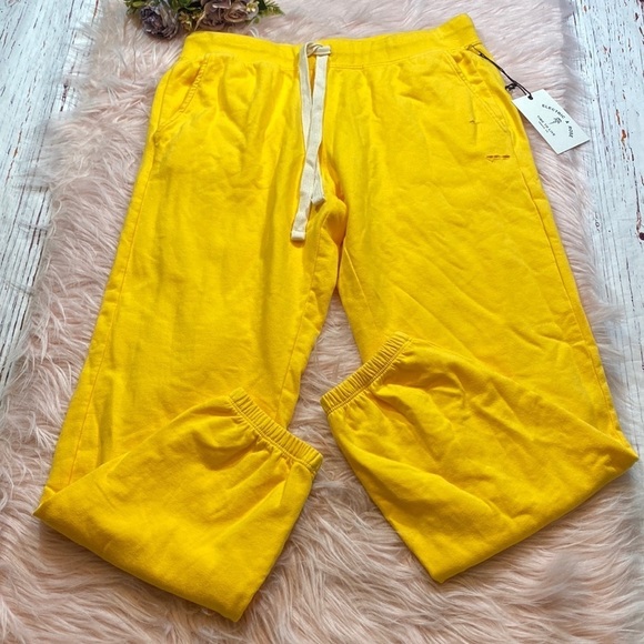 Electric & Rose Pants - NWT Electric & Rose Distressed Jogger Sweatpants Yellow Gold sz M
